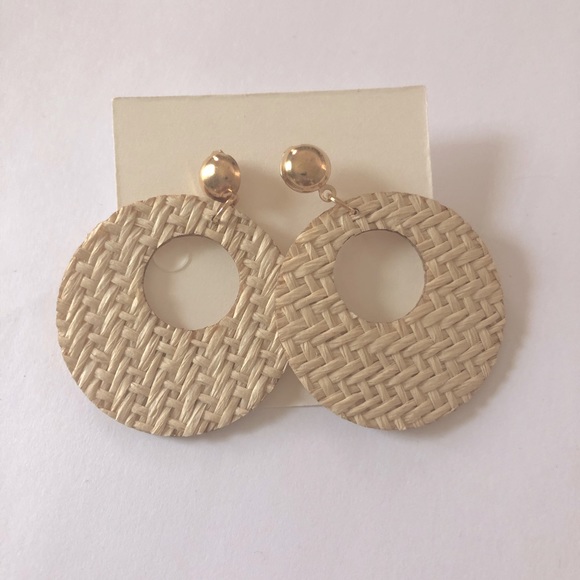LAST PAIR- Woven Straw Drop Earrings - Picture 3 of 4